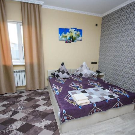 Silk Way Hotel Atiraw Buitenkant foto