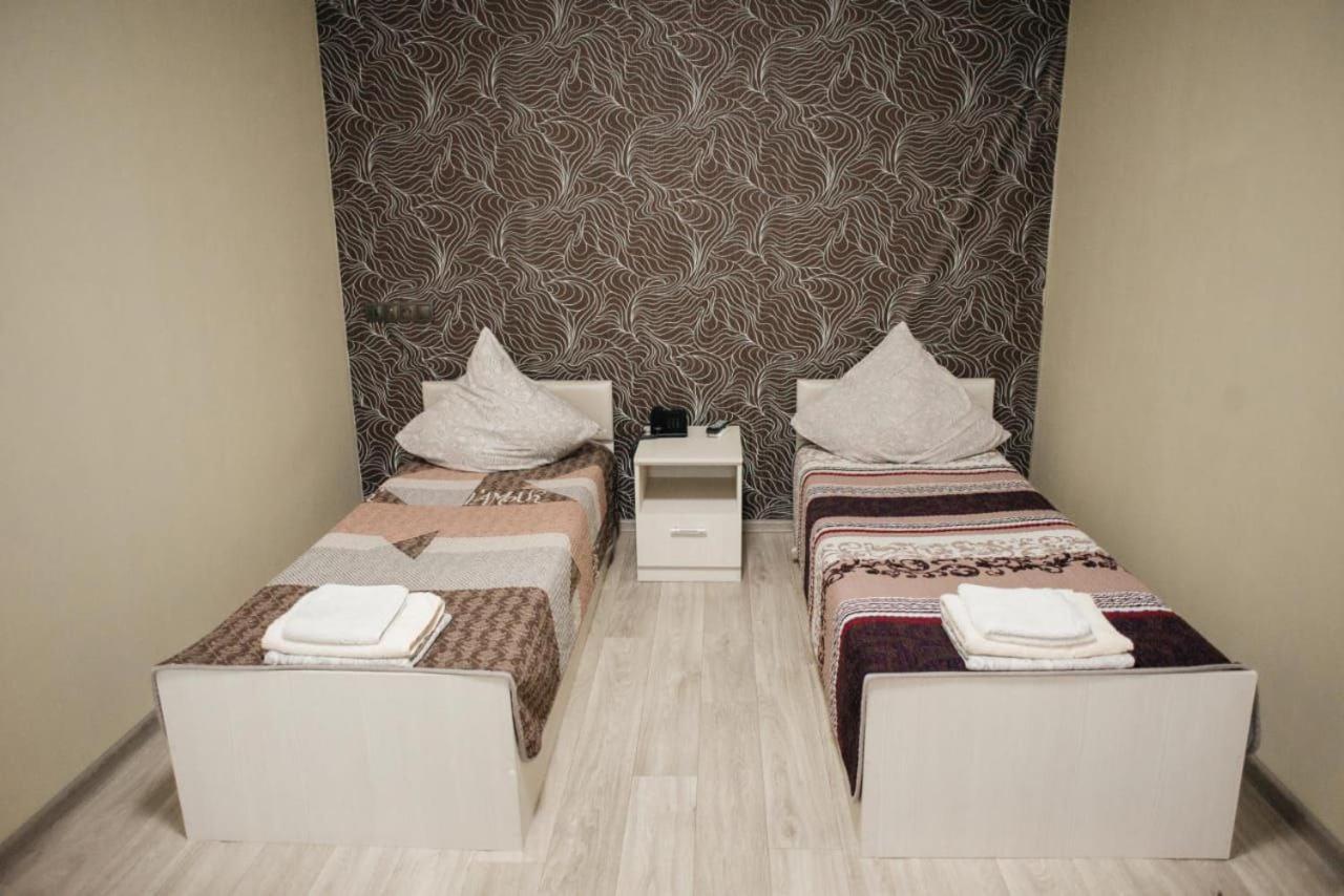 Silk Way Hotel Atiraw Buitenkant foto